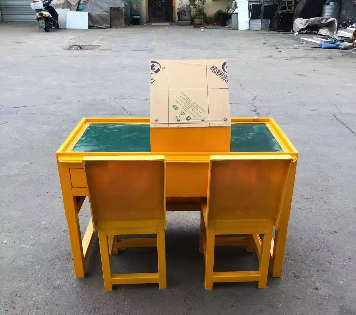 金凤防静电导通桌井下煤矿火工品发放桌：危险品流转的安全守护者
